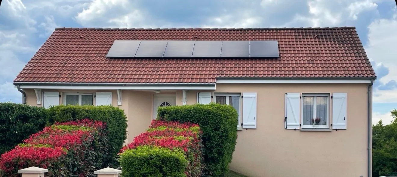 Pose de panneaux photovoltaïques en surimposition 3 kW à Cosne-d’Allier